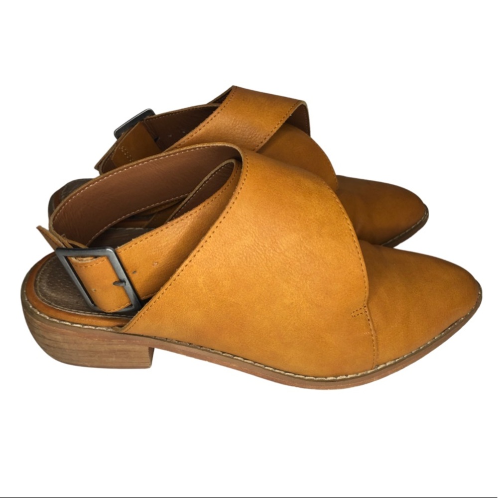 Mi. iM Camel Leather Mules Shoes Ankle Straps 10